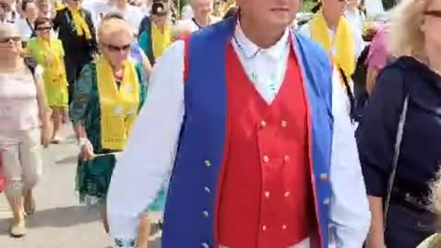 Przemarsz Kaszubów ulicami Kościerzyny