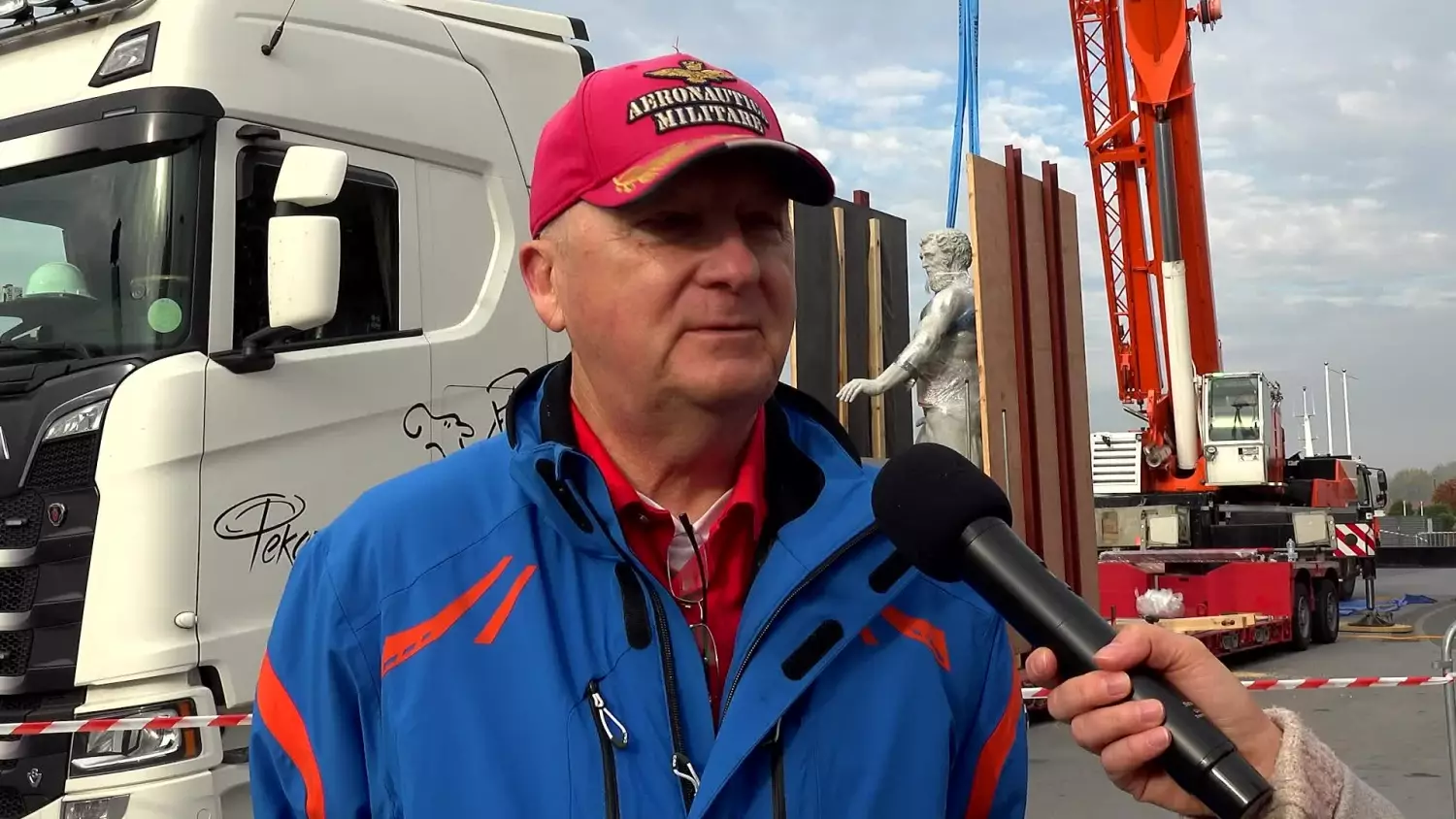 Neptun zniknął z Helu. Trafi do Australii