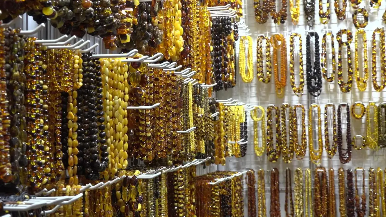 Ruszyły Międzynarodowe Targi Bursztynu i Biżuterii Amberif Spring