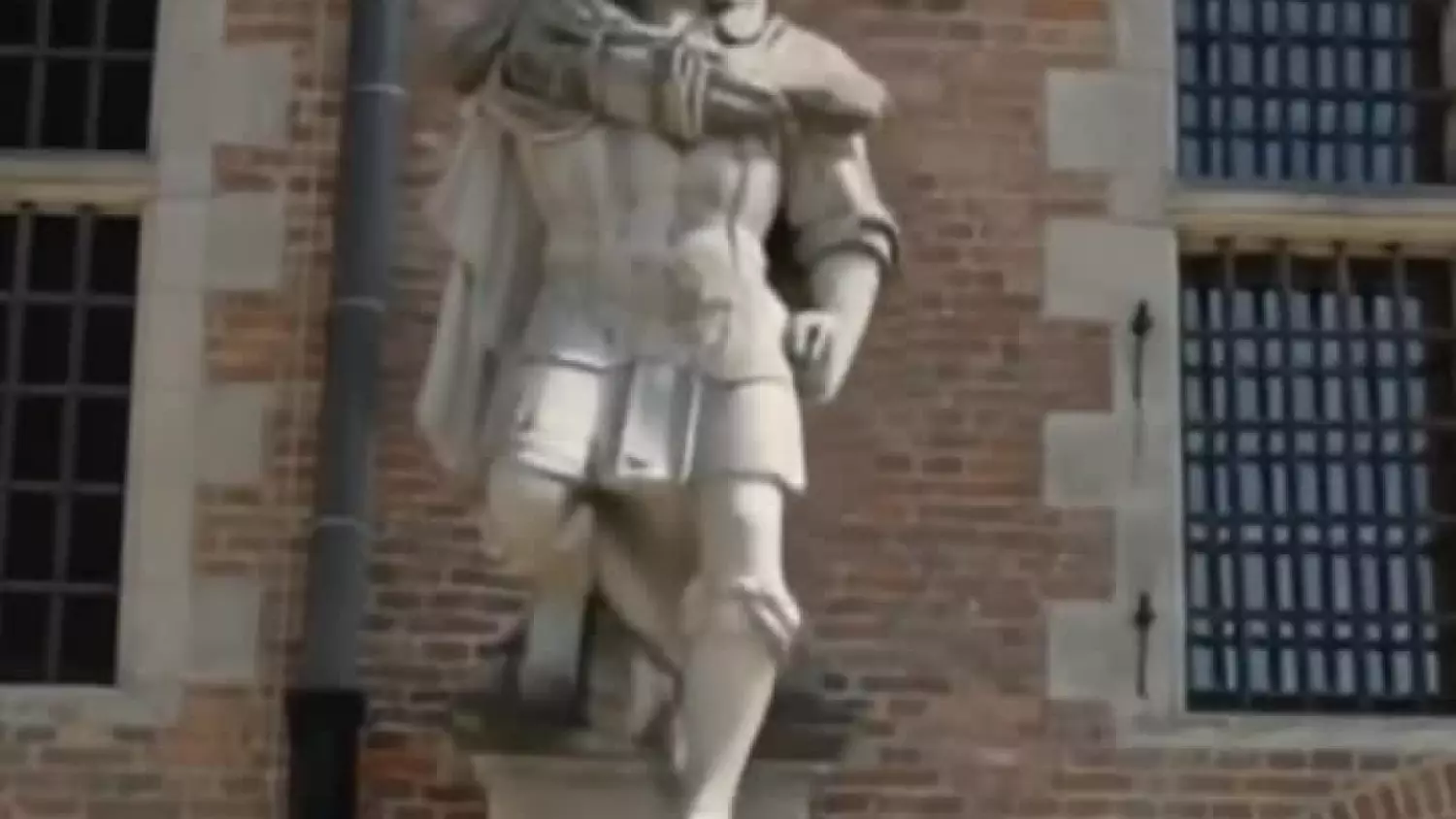 Ożywili gdańskie pomniki. Pomogła AI