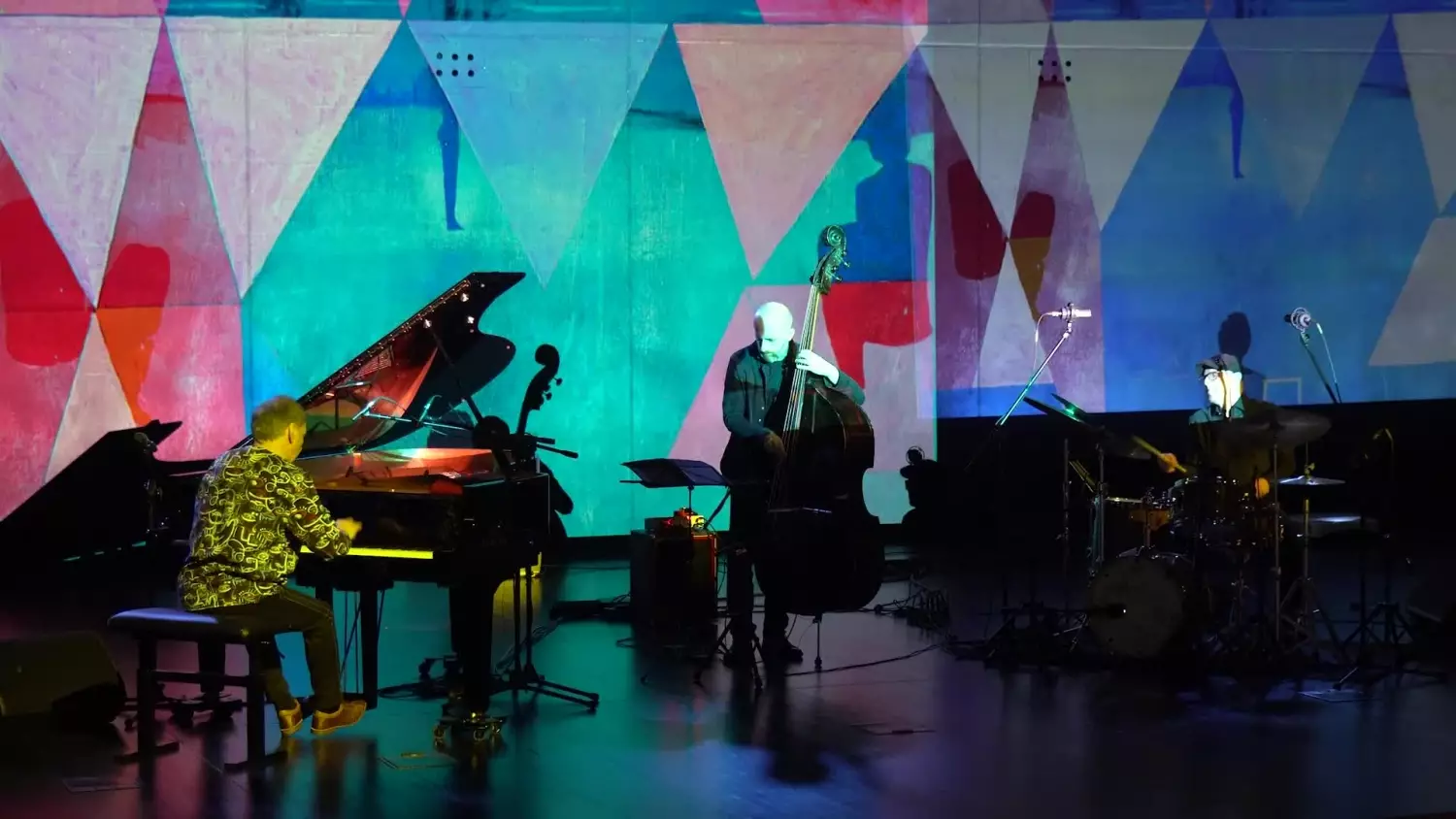 nowosielski-audiovisual-w-muzeum-ii-wojny-swiatowej.mp4