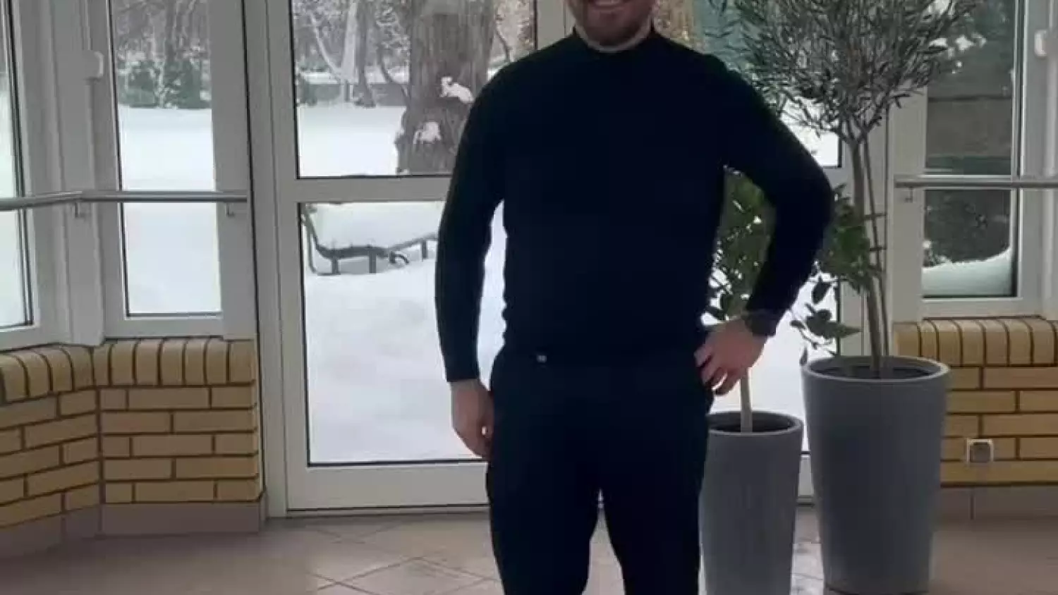 Studniówkowy „glow up” nauczycieli z Nowego Dworu Gdańskiego