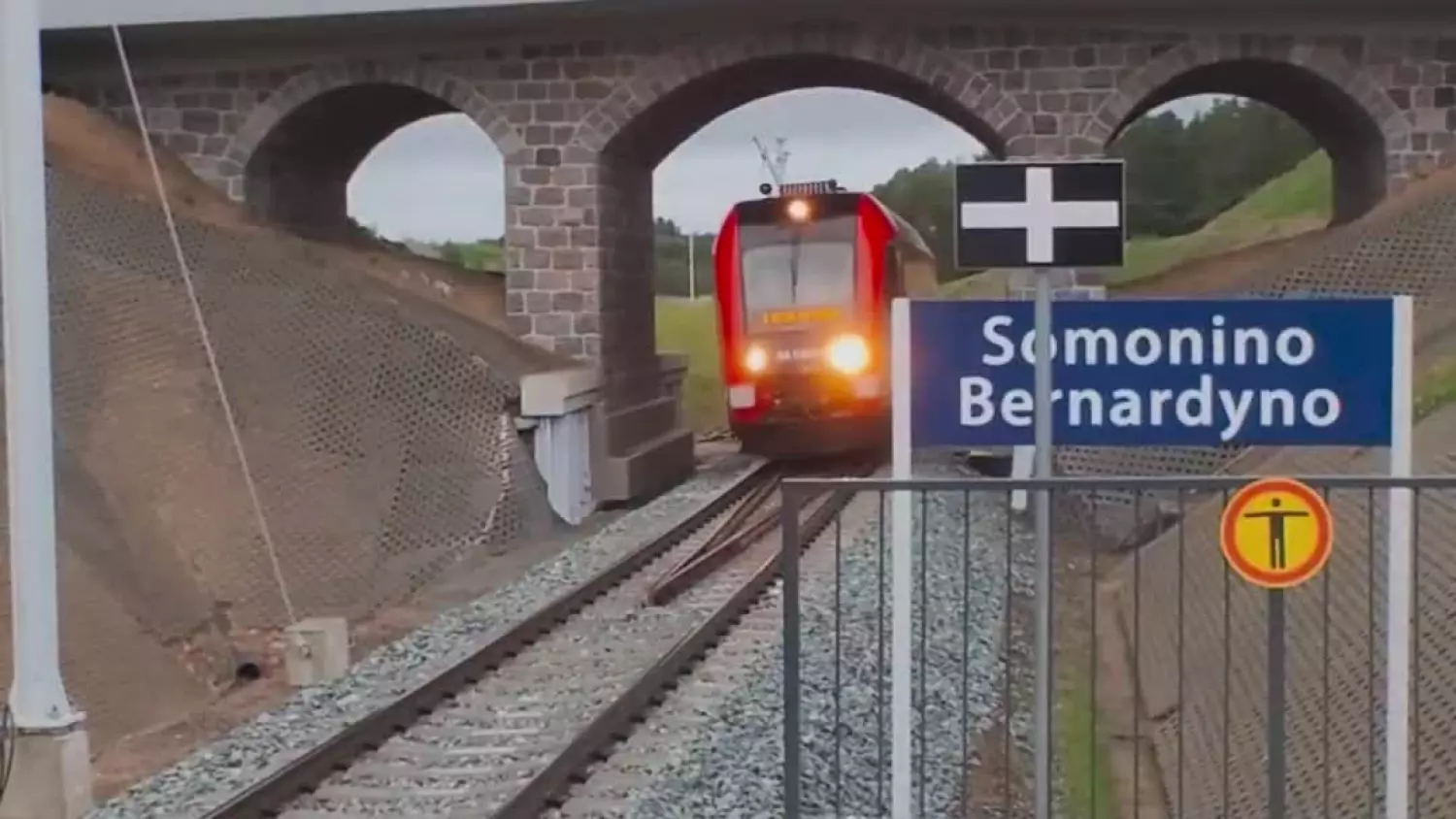 Pierwszy po ponad 20 latach przejazd pociągu na trasie Somonino-Kartuzy