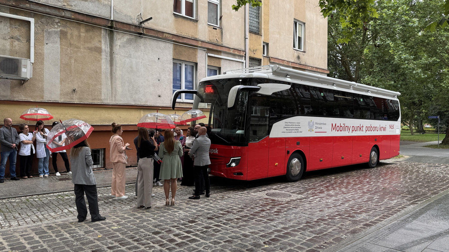 Nowoczesny krwiobus trafił do dawców krwi z regionu słupskiego